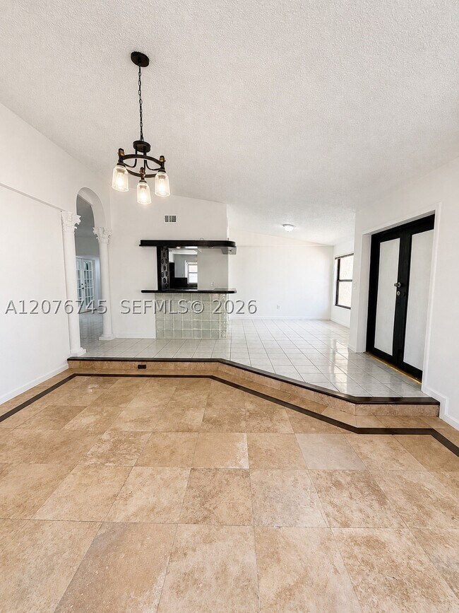 Building Photo - 3011 SW 117th Ct