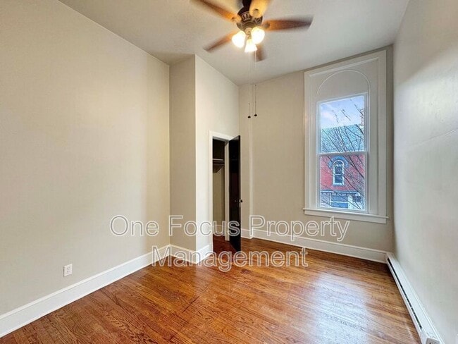 Building Photo - 307 N Vesper St