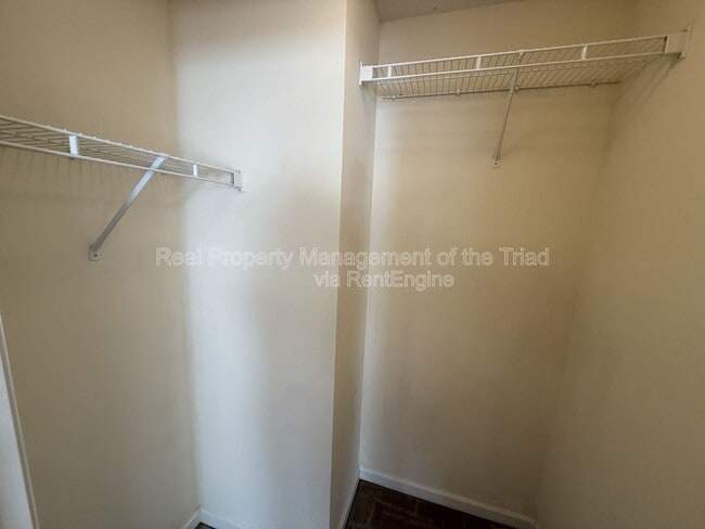 Building Photo - 5810 Battery Dr