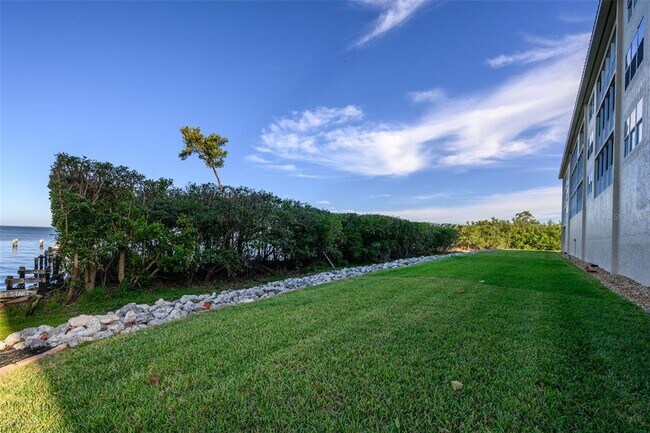 Building Photo - 101 N Marion Ct