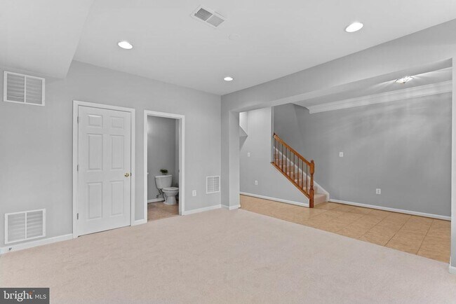 Building Photo - 44253 Huron Terrace