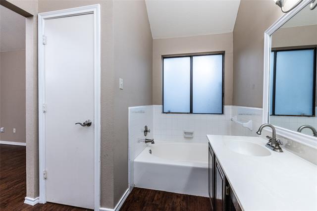 Building Photo - 561 Dove Creek Cir