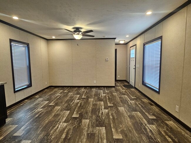 Building Photo - 333 E Lakewood Blvd