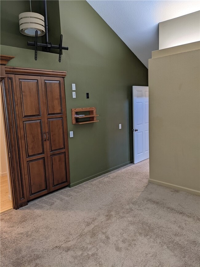 Building Photo - 8243 E Ironwood Ave