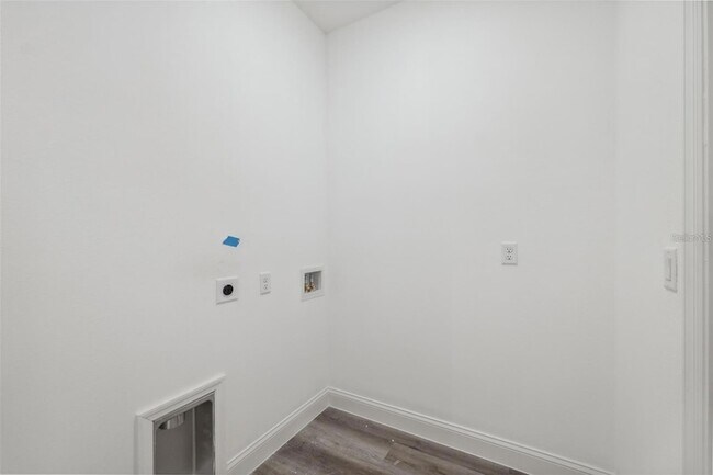 Building Photo - 6062 SW 154th Place Rd