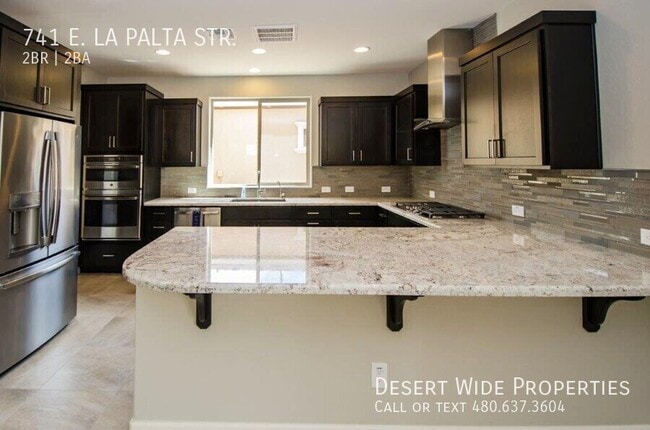 Building Photo - 741 E La Palta St