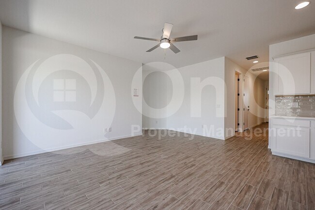 Building Photo - 4841 S Carver