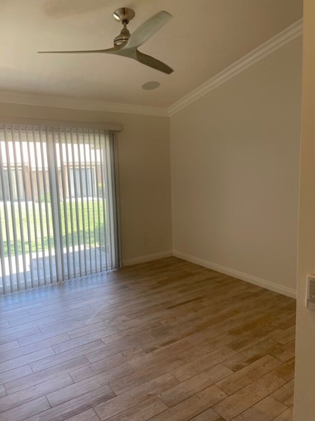 Building Photo - 40880 Whirling Wind Dr