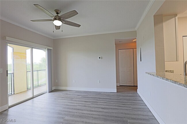 Building Photo - 11480 Villa Grand