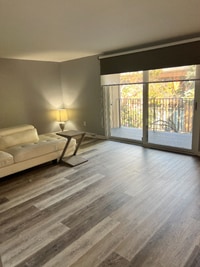 Building Photo - 40 Groton Dr