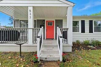Building Photo - 837 Tifton St