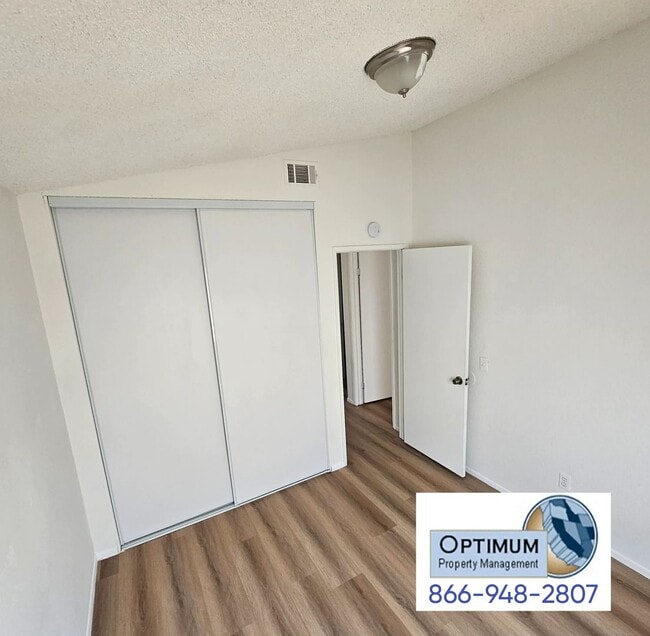 Building Photo - Charming Two-Story Home with 3 Bedrooms, 3...