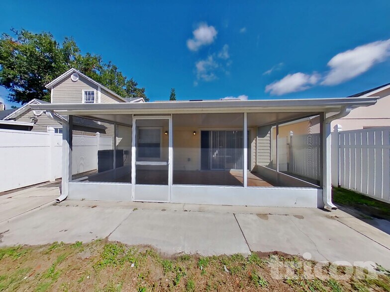 Building Photo - 1623 Chatham Cir