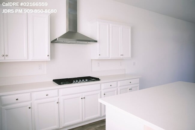 Building Photo - Irvine 2 Bedroom Condo