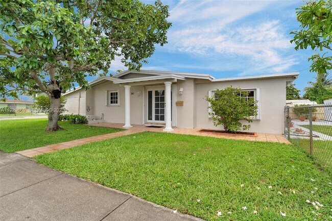 Building Photo - 361 SE 6th Ave