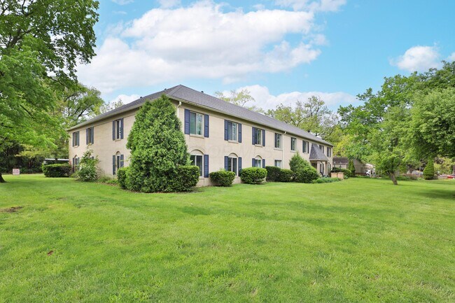 Building Photo - 699 Wetmore Rd