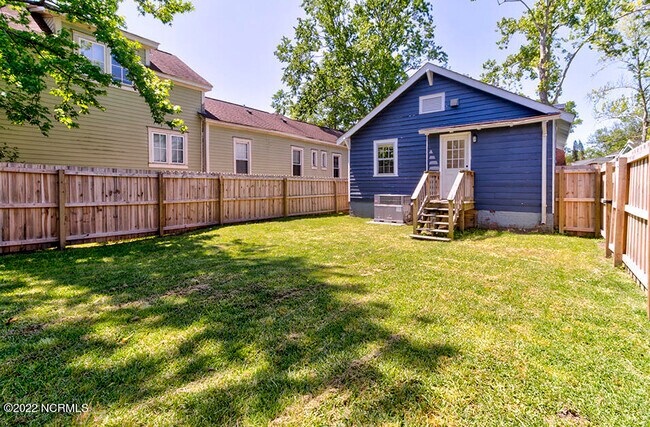 Building Photo - 2029 Wrightsville Ave