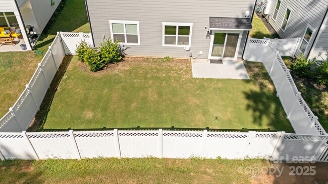 Building Photo - 1109 Masefield Ave
