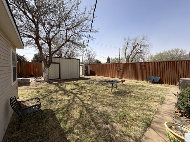 Building Photo - 3417 27th St