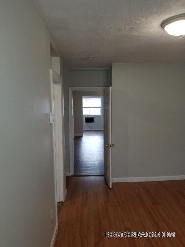 Building Photo - 161 Bennington St