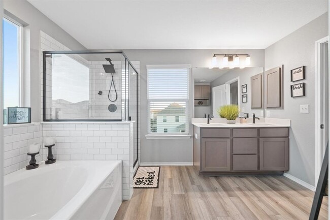 Building Photo - 6317 Conestoga Wagon Way