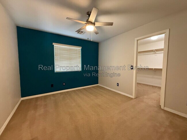Building Photo - 10141 W Hammond Ln