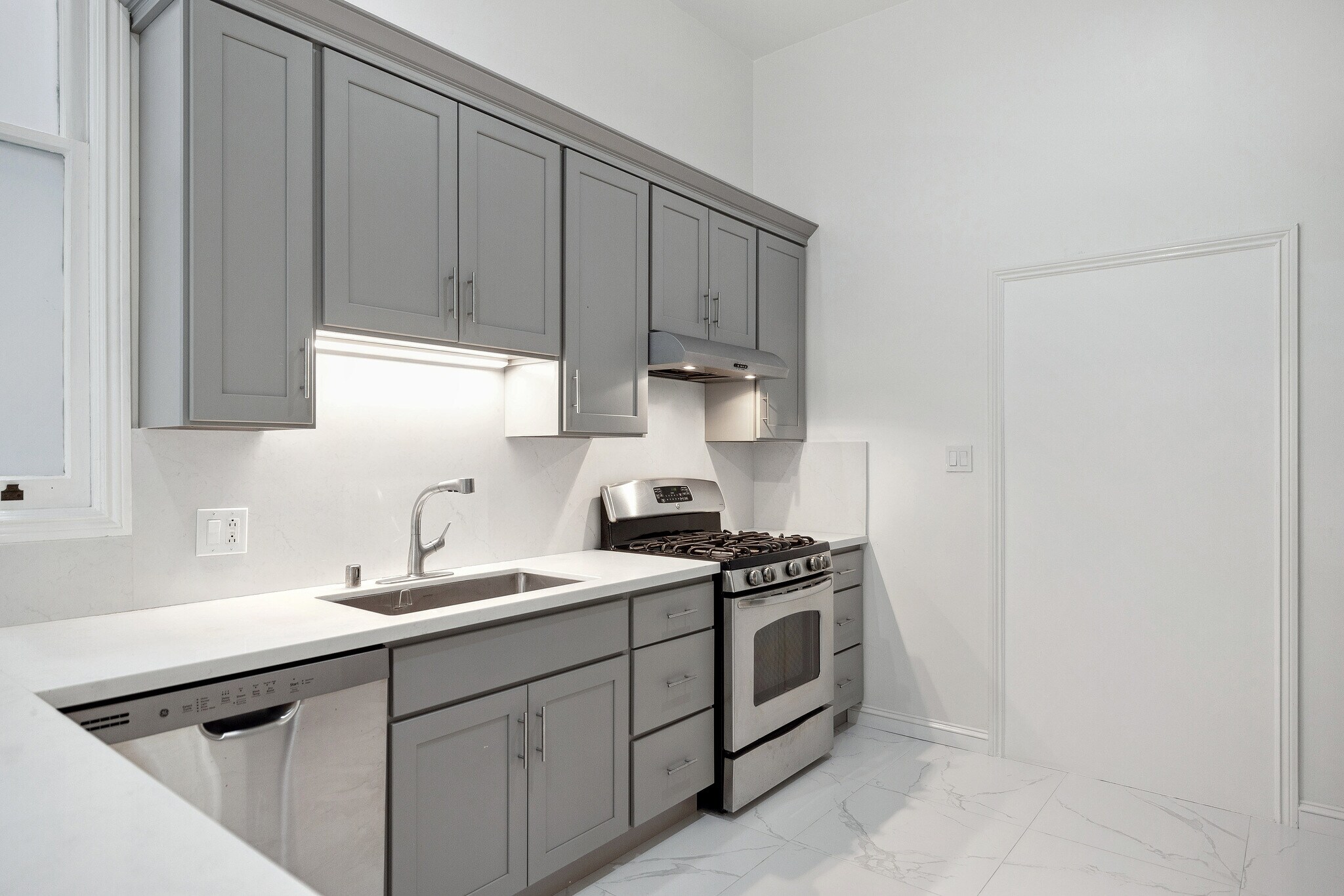 Building Photo - 1406 Post St