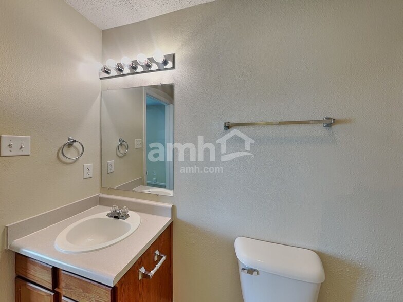 Building Photo - 8851 Squire Boone Ct