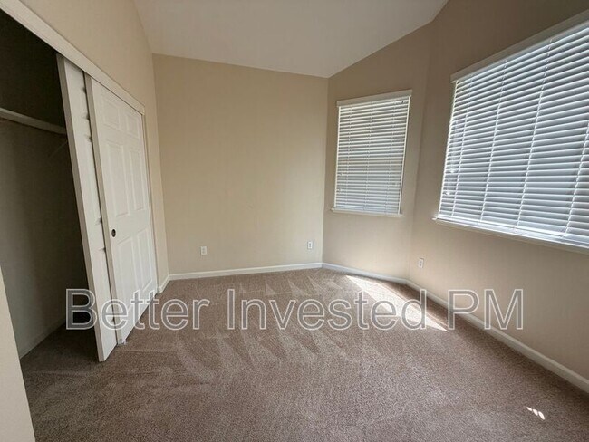 Building Photo - 1743 Waltzer Rd