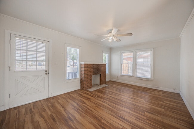 Building Photo - 1617 E Willetta St