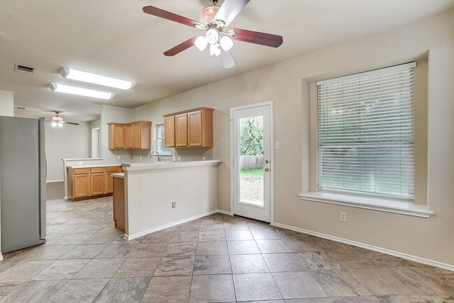 Building Photo - 3237 Arroyo Bluff Ln