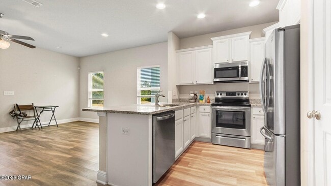 Building Photo - 65 Crossing Ln