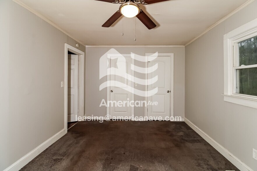 Building Photo - 390 Bud Smith Rd