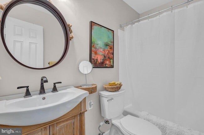 Building Photo - 4013 Carousel Way