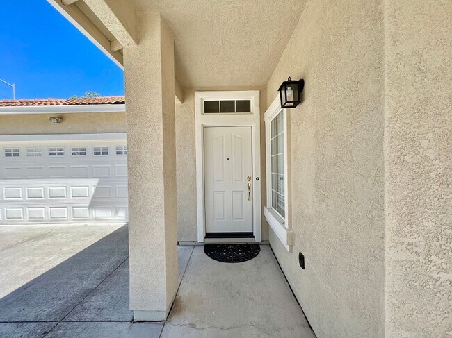 Building Photo - Spacious Four Bedroom Napa Home