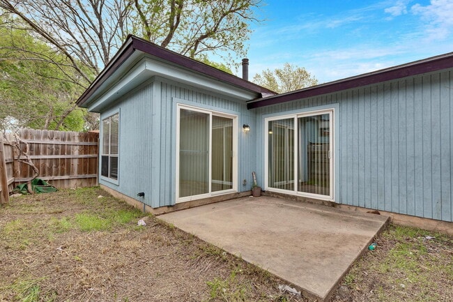 Building Photo - 6910 Lovely Ln