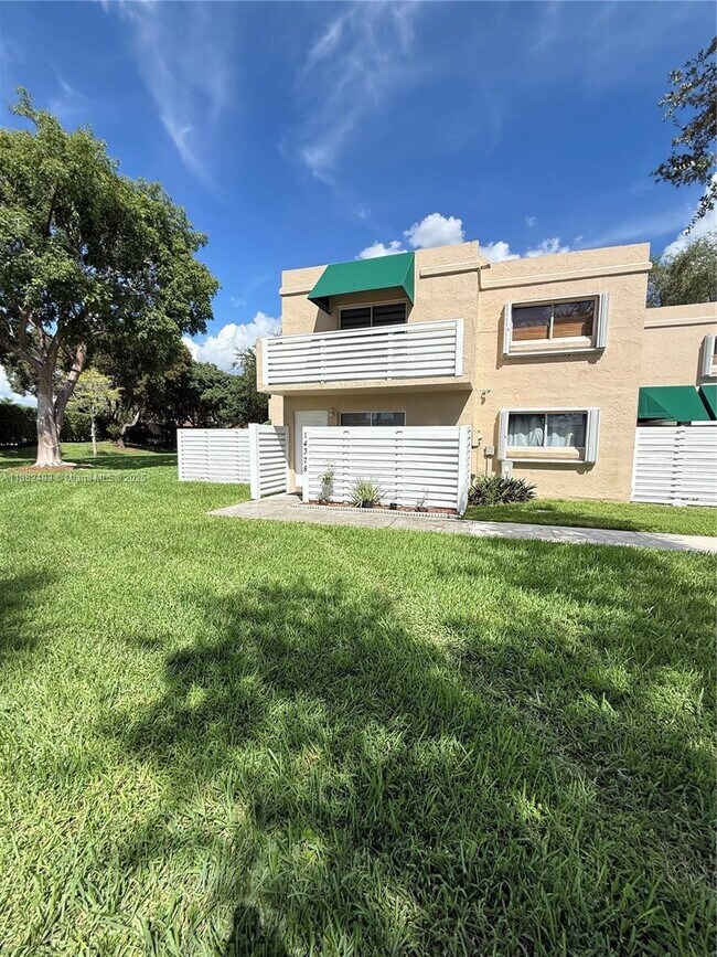 Building Photo - 14378 SW 96th Terrace