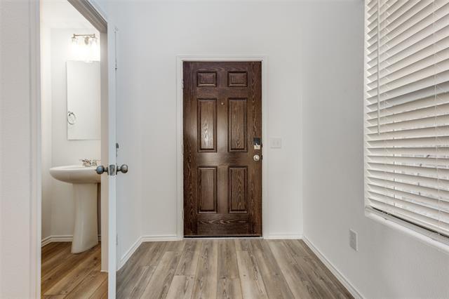 Building Photo - 855 Breakwater Dr