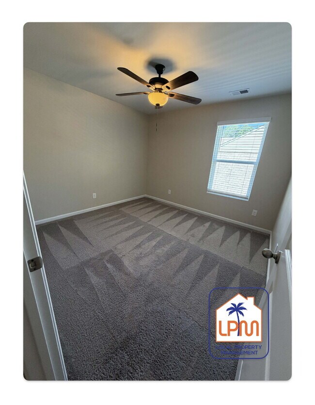 Building Photo - Beautiful and spacious 5-Bedroom Home in Convenient Okatie Location