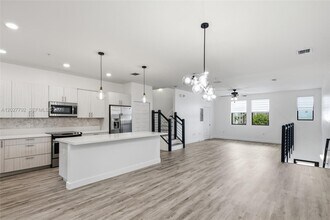 Building Photo - 10473 NW 82nd St
