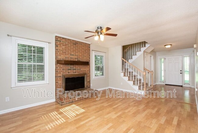 Building Photo - 3209 Silver Pond Ct