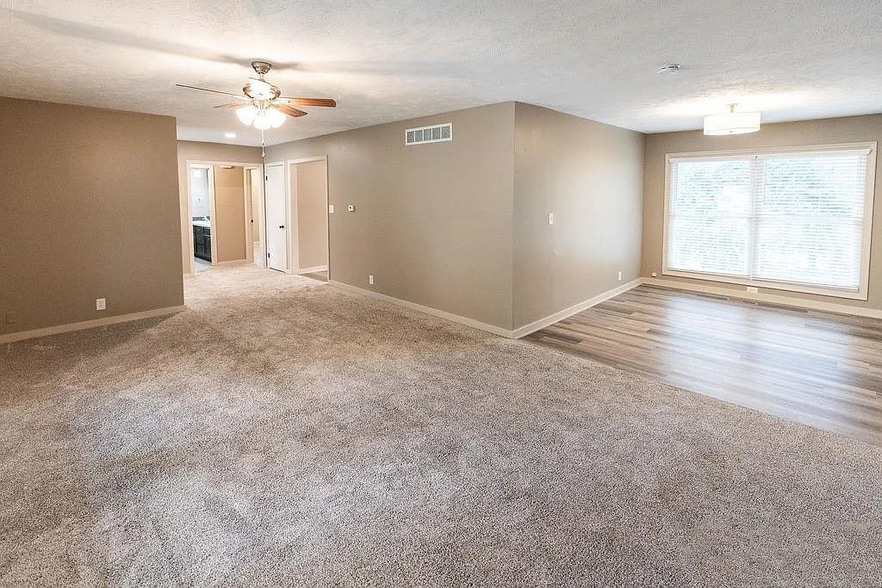 Building Photo - 2535 Saint Thomas Dr