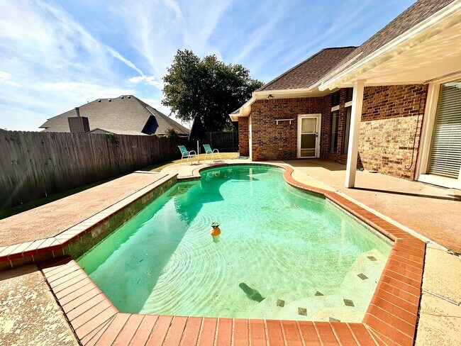 Building Photo - Spacious 4 Bed in Deer Creek - Move in Deposit-Free!(If Qualified)