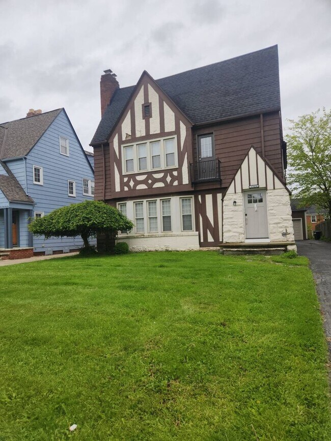 Building Photo - 17424 Winslow Rd