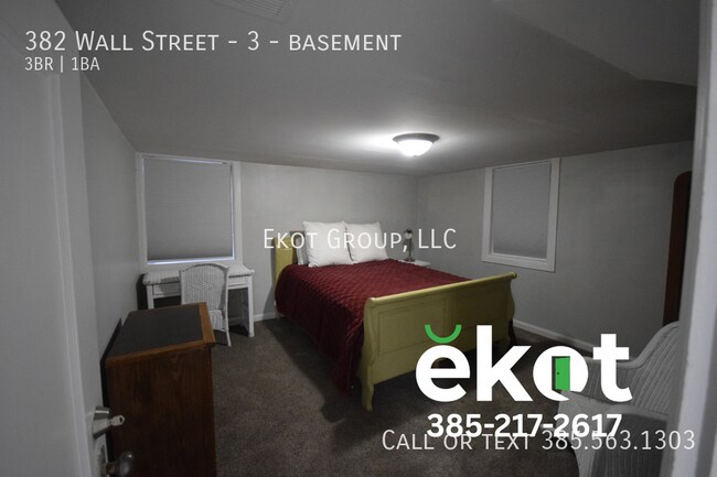 Building Photo - 382 Wall St