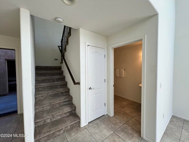 Building Photo - 4166 N Fortune Loop