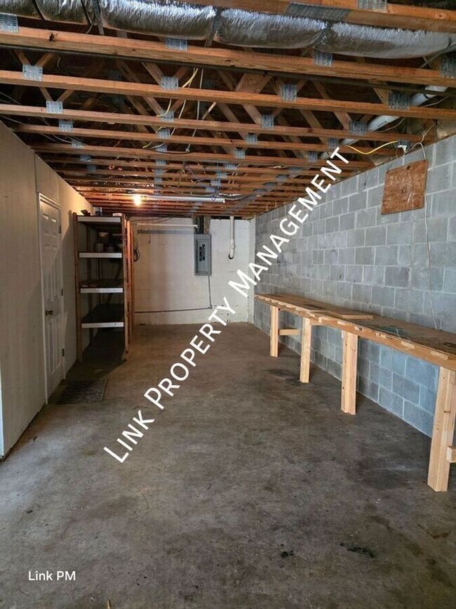 Building Photo - 6626 Shirley Pond Rd