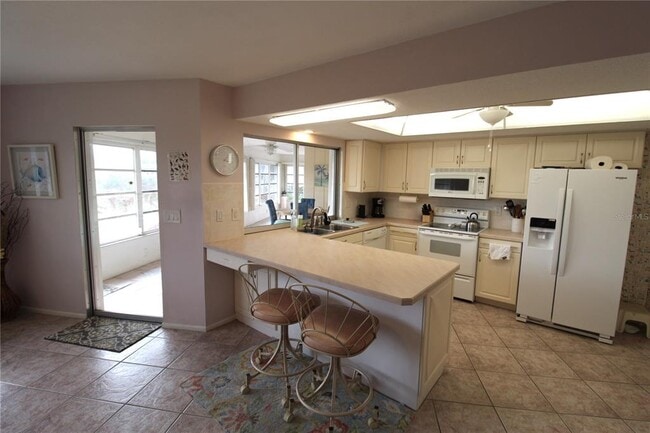 Building Photo - 2332 Bal Harbour Dr