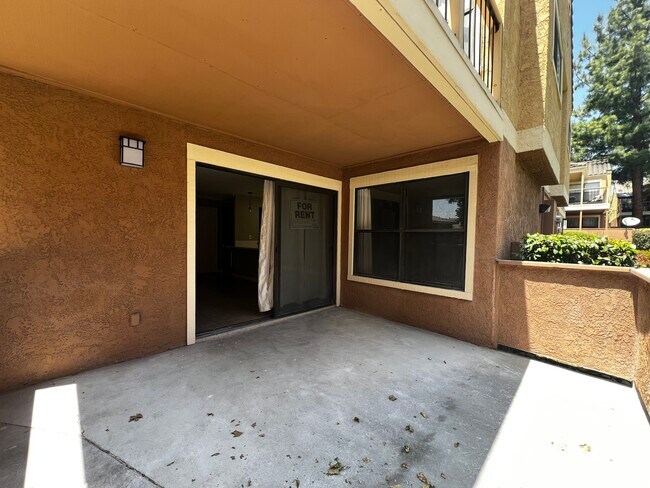 Building Photo - 10655 Lemon Ave