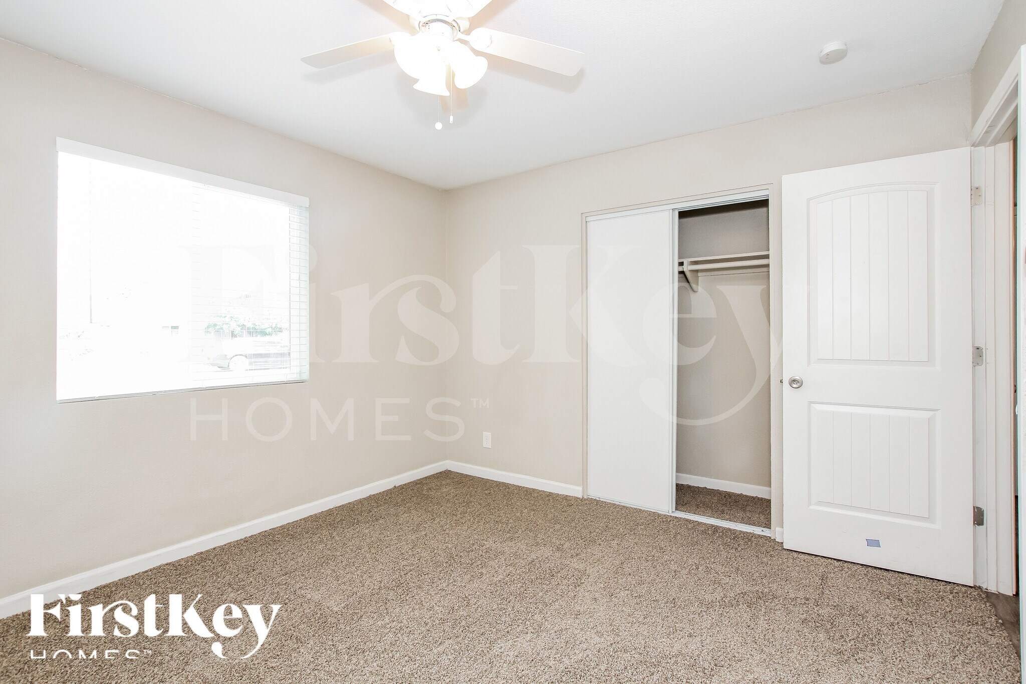 Building Photo - 2307 E Everett Dr